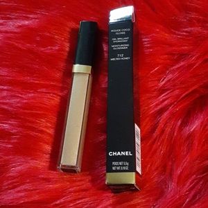 Chanel melted honey gloss